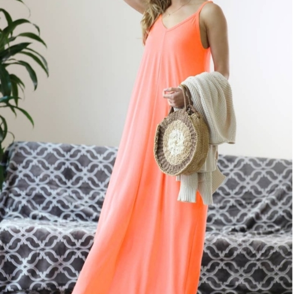 Zenana Outfitters Dresses & Skirts - NWOT Maxi dress